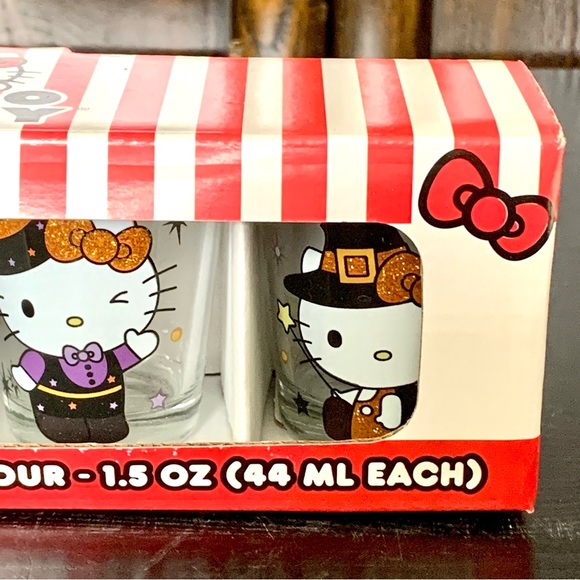 Hello Kitty Halloween Shot Glass Set Four 1.5oz Glasses Witch Black Cat Magician - Picture 8 of 12